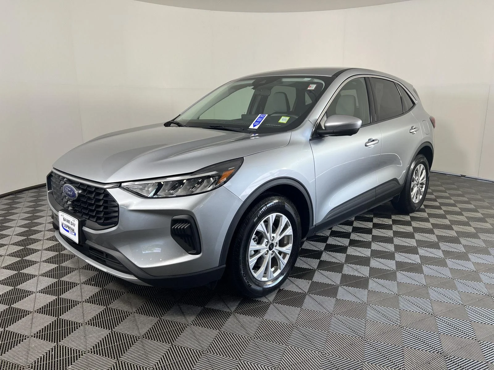 Used 2023 Gy Ford Active image 29