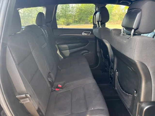 Used 2018 Black Jeep Laredo image 14