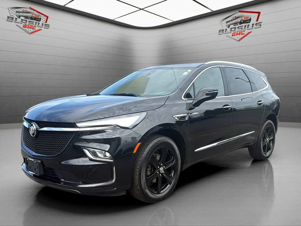 2024 Buick Enclave Essence AWD's photo