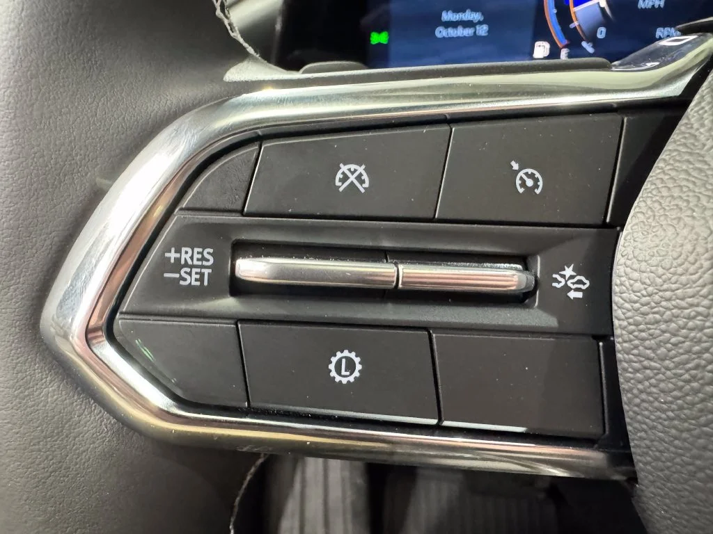 2027 Chevrolet Traverse LT - Photo 19