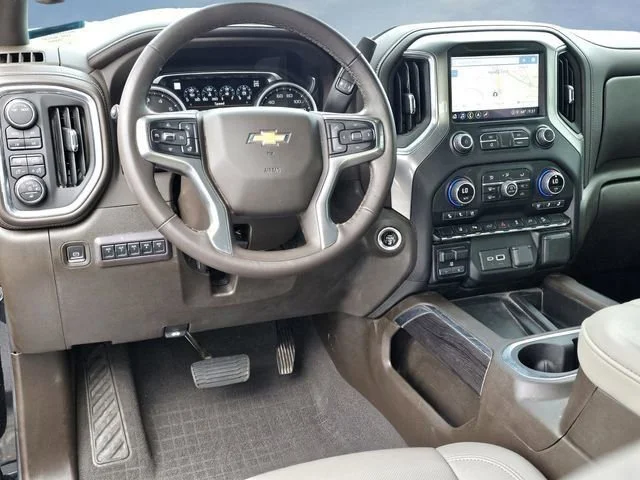 Used 2022 Black Chevrolet LTZ image 33