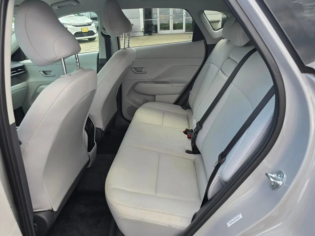 Used 2025 Gray Hyundai SEL image 12