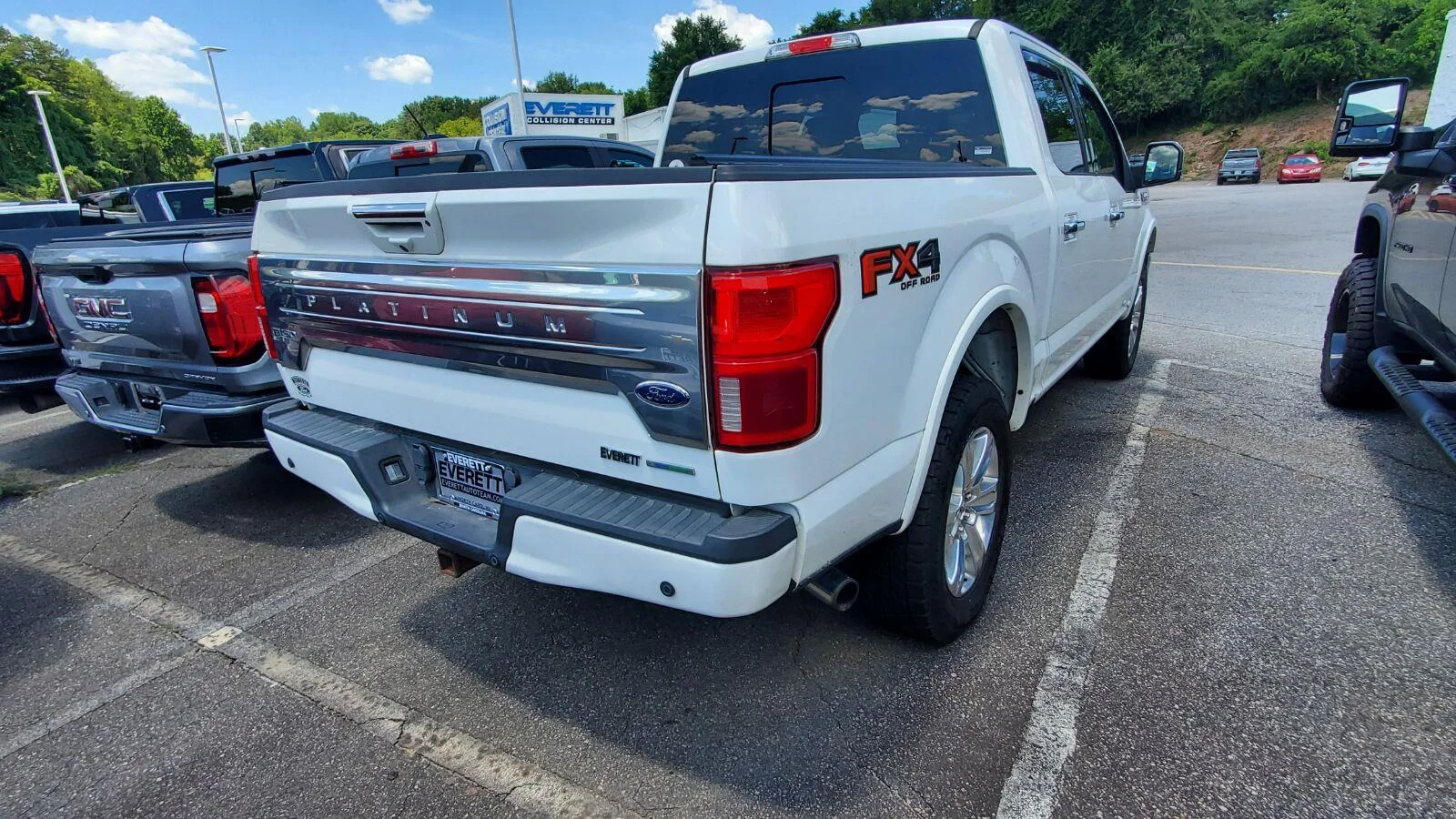 Used 2020 Star White Metallic Tri-Coat Ford Platinum image 9