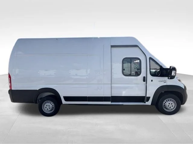 New 2025 Bright White Clear-Coat Exterior Paint RAM STEP VAN SHR image 6