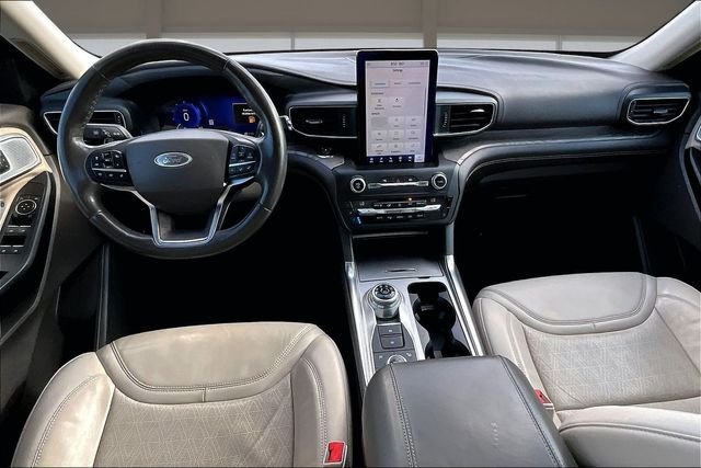 Used 2020 Blue Ford Platinum image 16