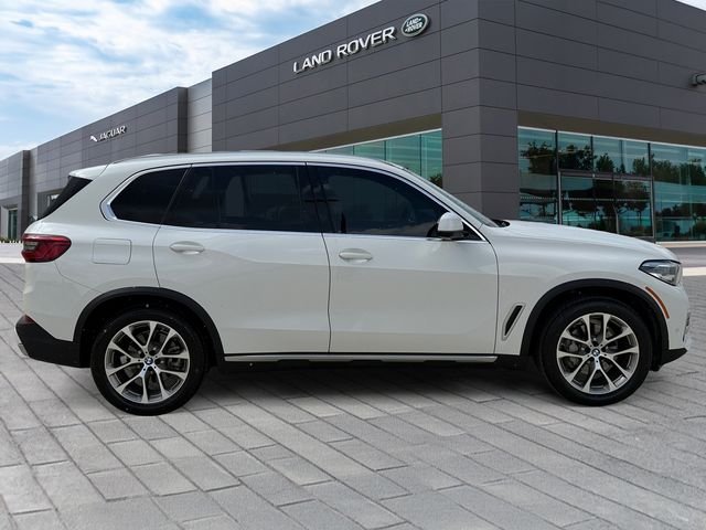 Used 2020 White BMW sDrive40i image 6