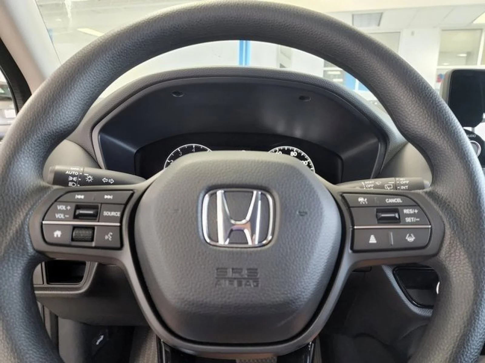 Certified Used 2025 Platinum White Pearl Honda LX image 5