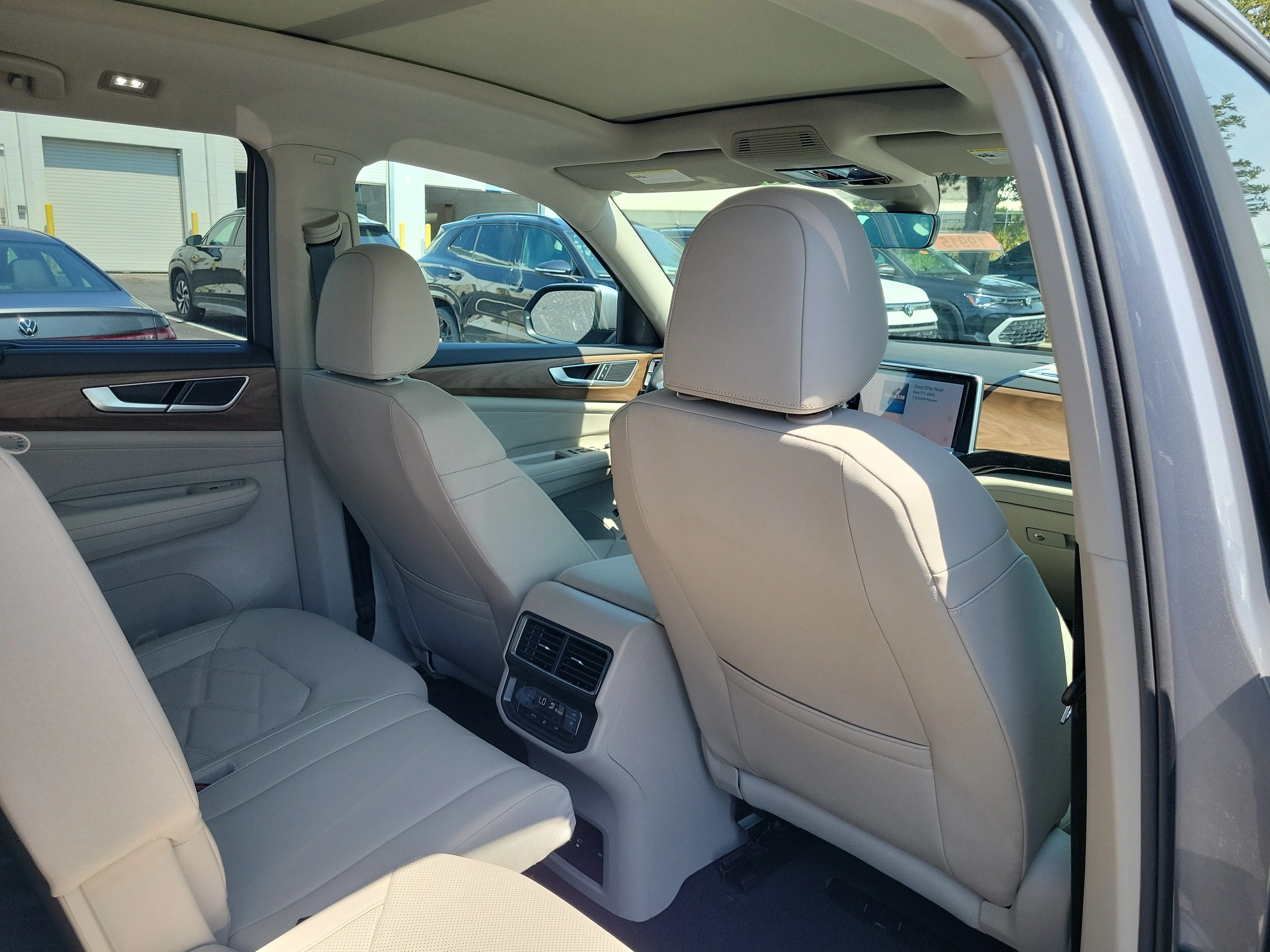 New 2026 Silver Volkswagen SE w/Technology image 8