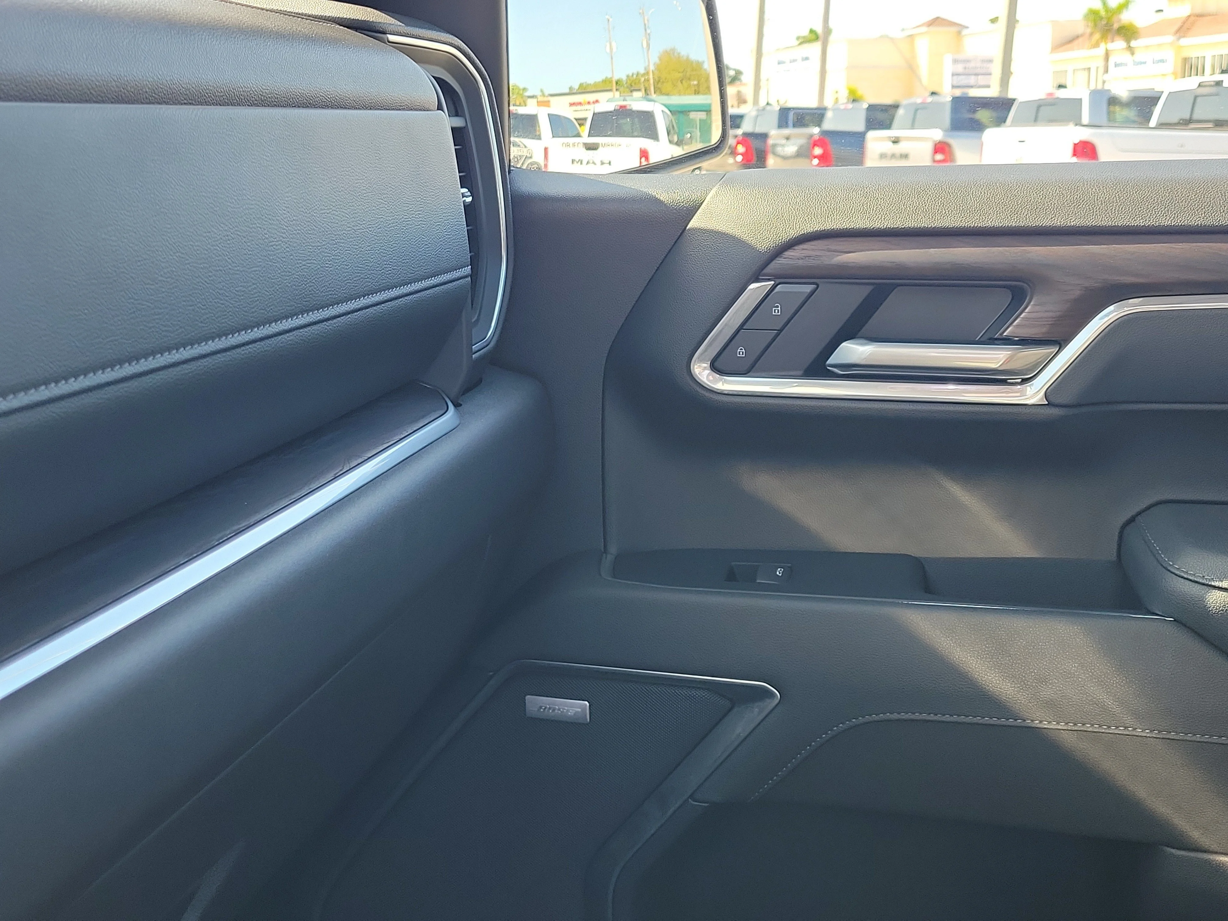 Used 2026 Onyx Black GMC SLT image 29
