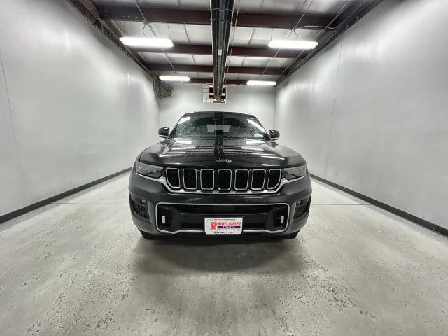 Used 2023 Brown Jeep Overland image 3