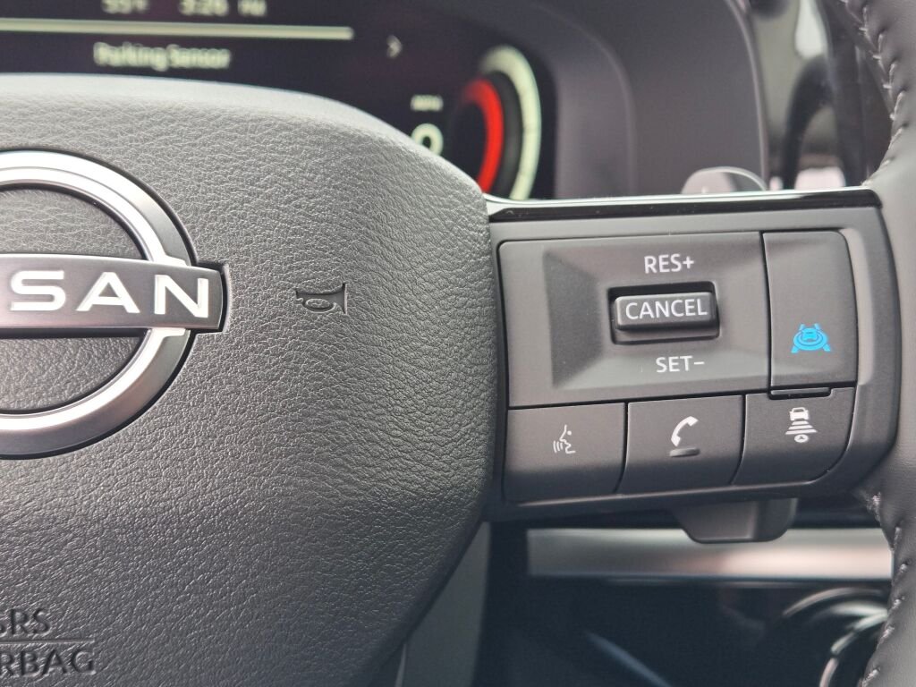 New 2026 Everest White Pearl TriCoat Nissan SL image 34