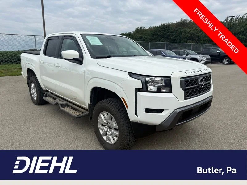 Used 2022 White Nissan SV image 1