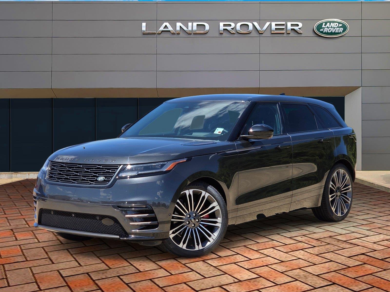 2024 Land Rover Range Rover Velar Dynamic SE