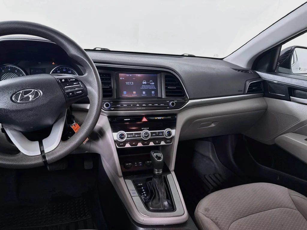 Used 2020 Black Hyundai SEL image 24