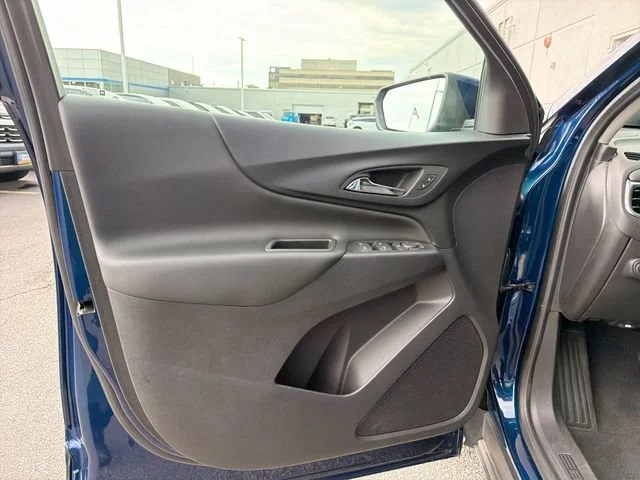 Used 2022 BLUE GLOW METALLIC Chevrolet LT image 13