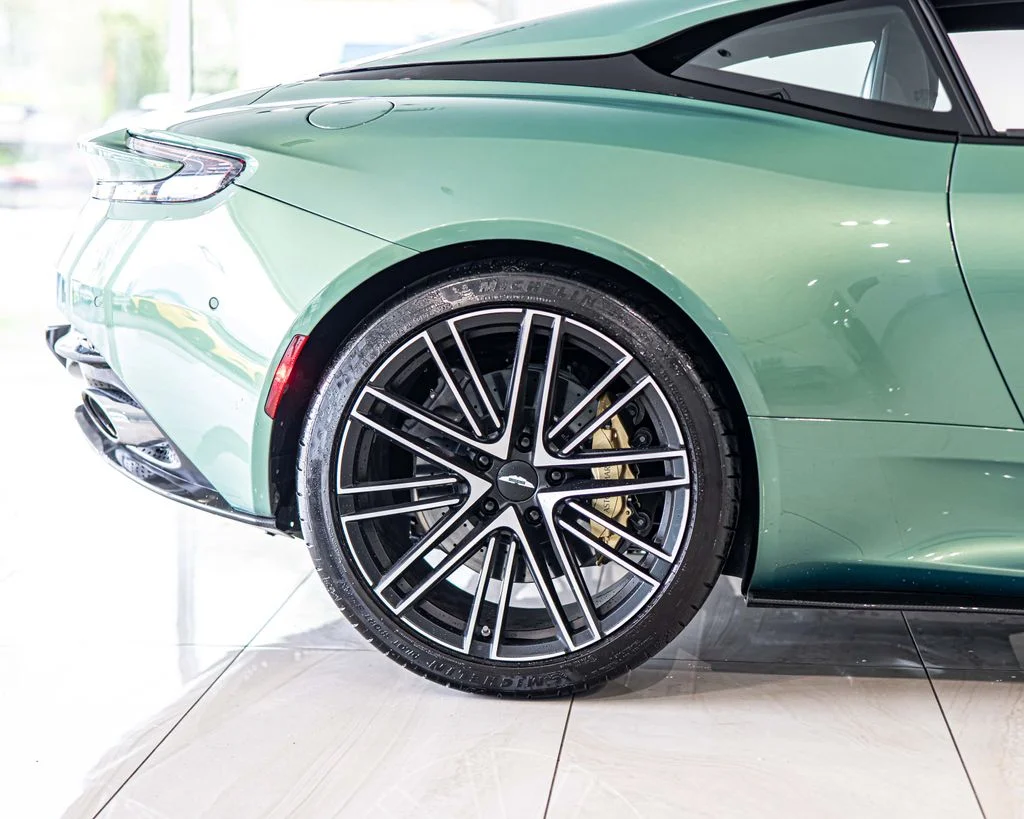 Used 2025 Green Aston Martin DB12 image 11