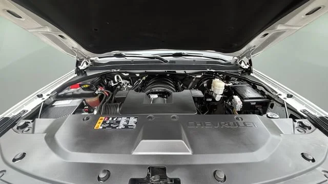 Used 2019 SUMMIT WHITE Chevrolet Premier image 33