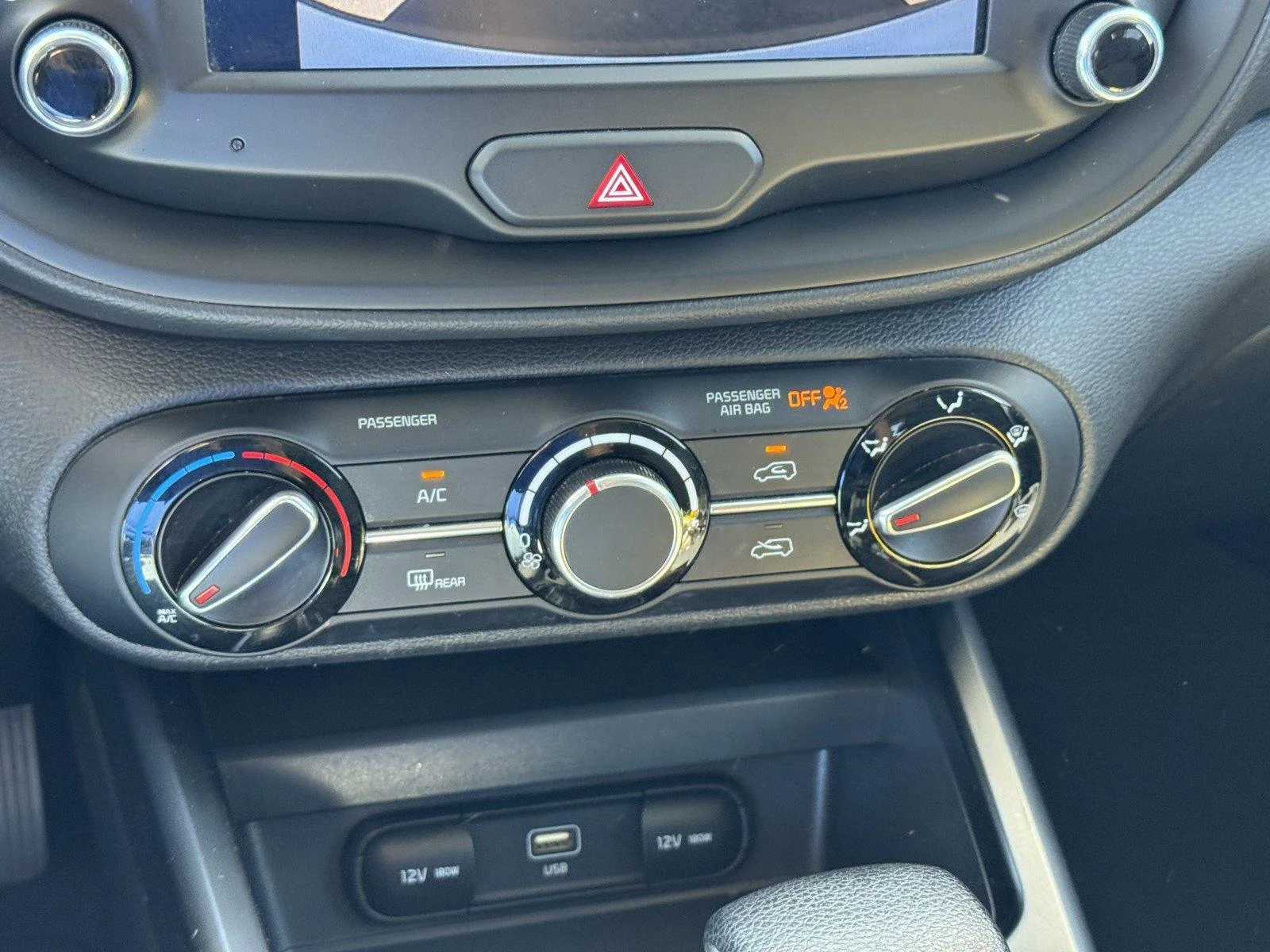 Used 2024 Snow White Pearl Kia LX image 21