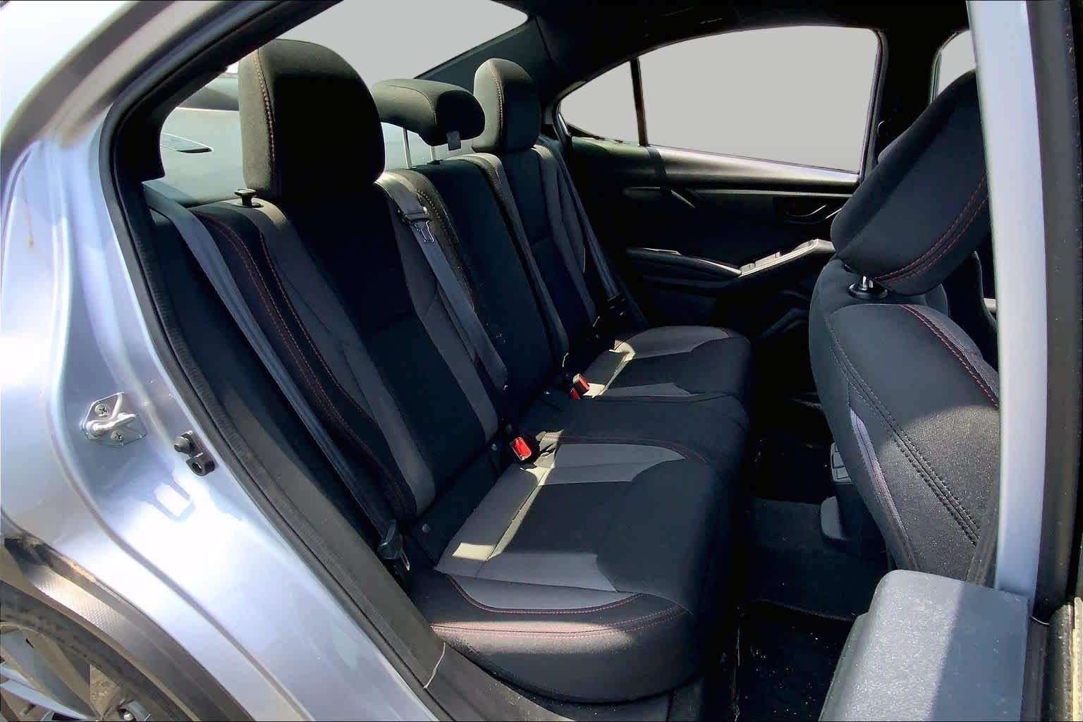 Used 2022 Ice Silver Metallic Subaru  image 20