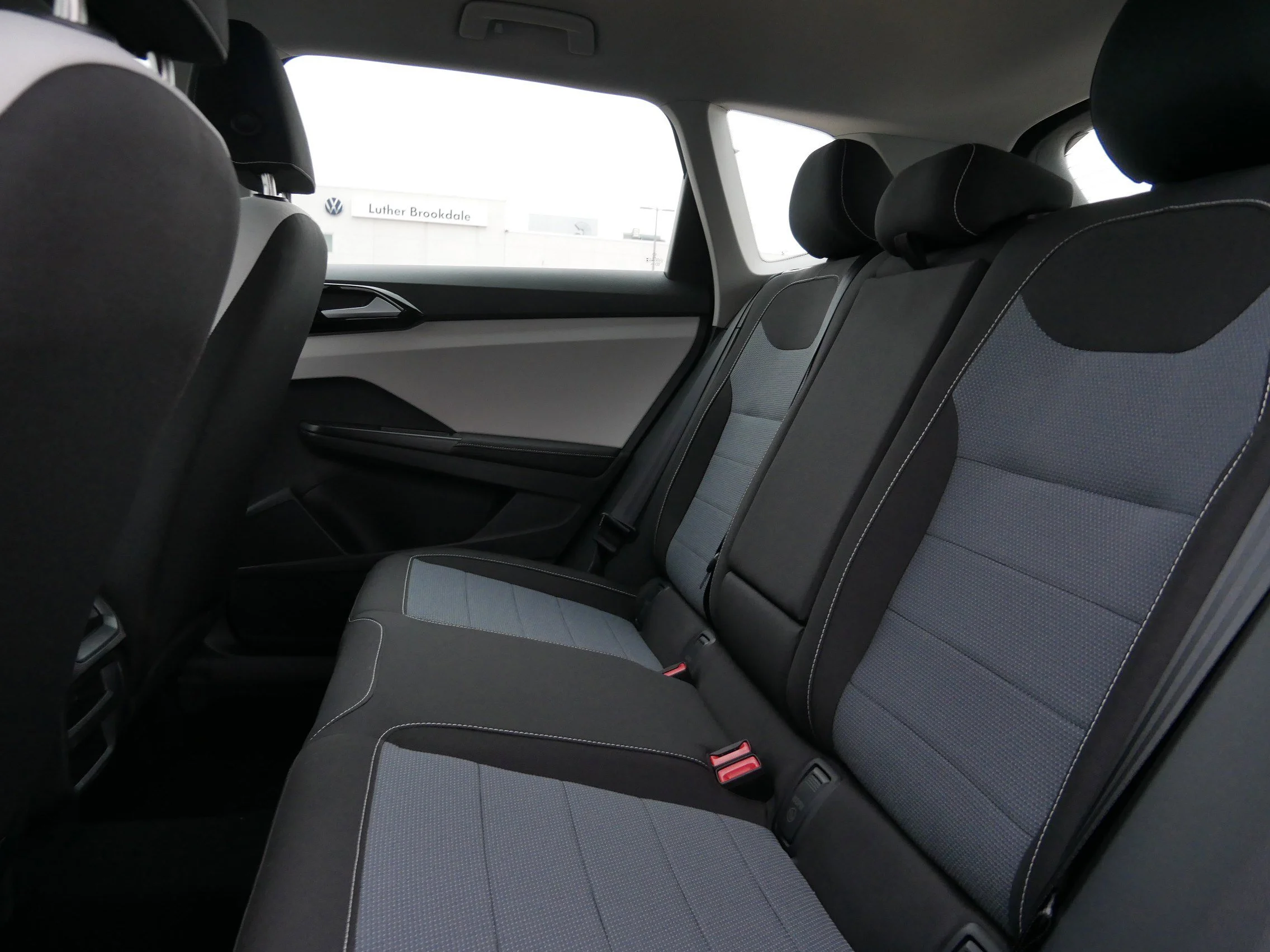 New 2026 Platinum Gray Metallic Volkswagen S image 5