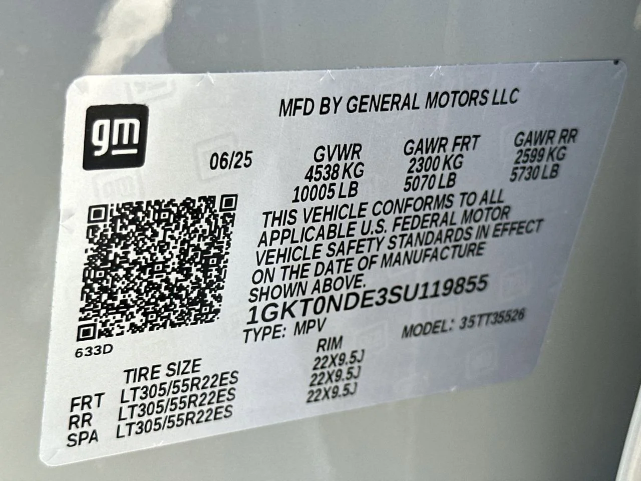 New 2025 Meteorite Metallic (Grey) GMC 2X image 29