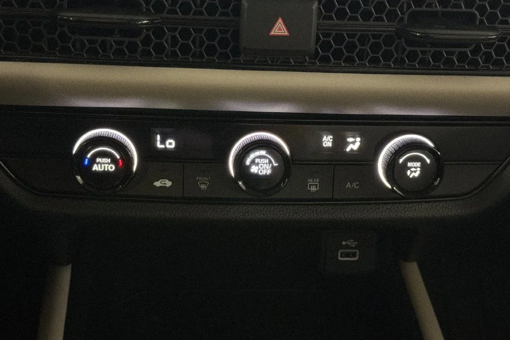 Used 2023  Honda LX image 25