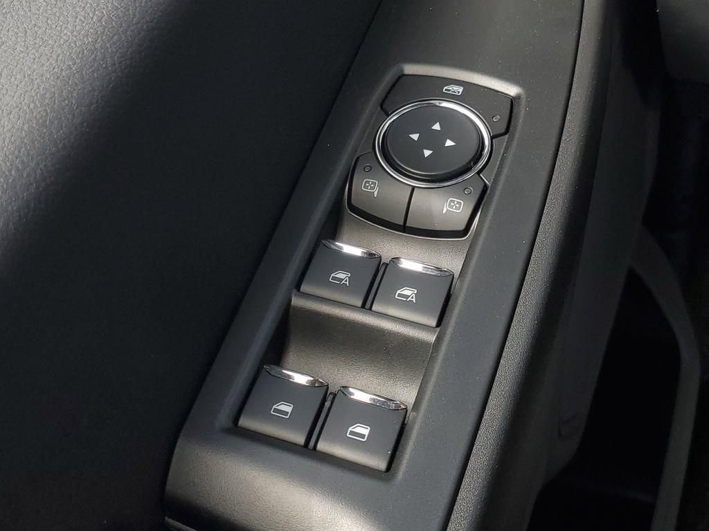 New 2026 Oxford White Ford F-550® XL image 9