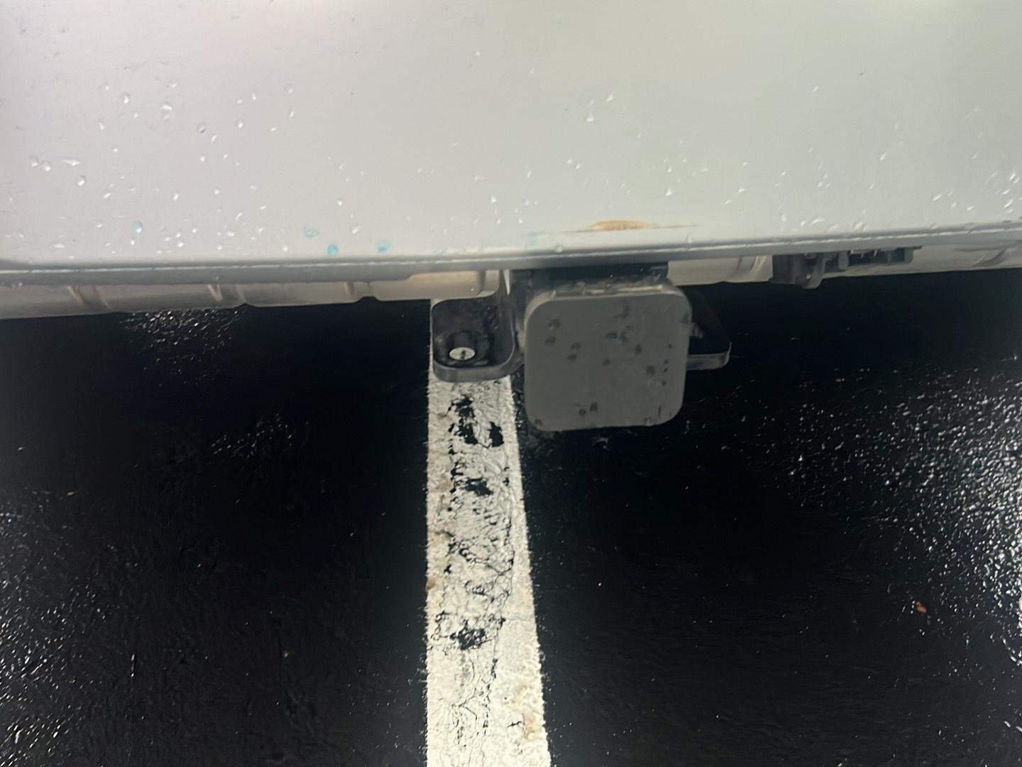 Used 2025 Fuji White Land Rover S image 32