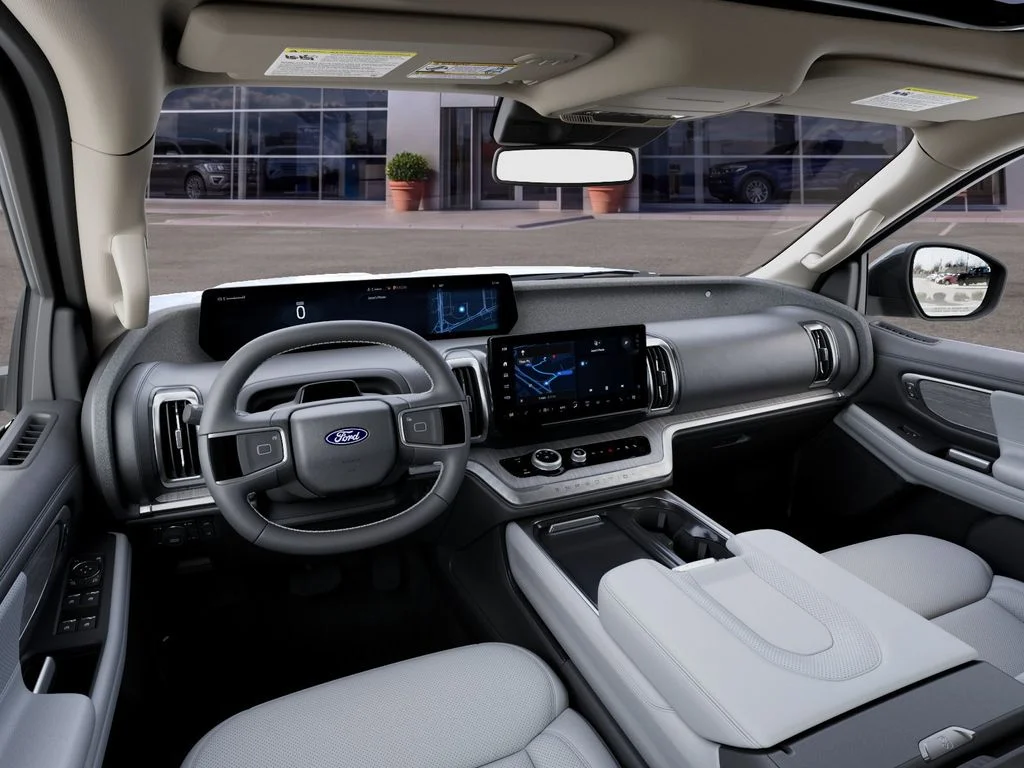 New 2027 Star White Metallic Tri-Coat Ford Platinum image 10