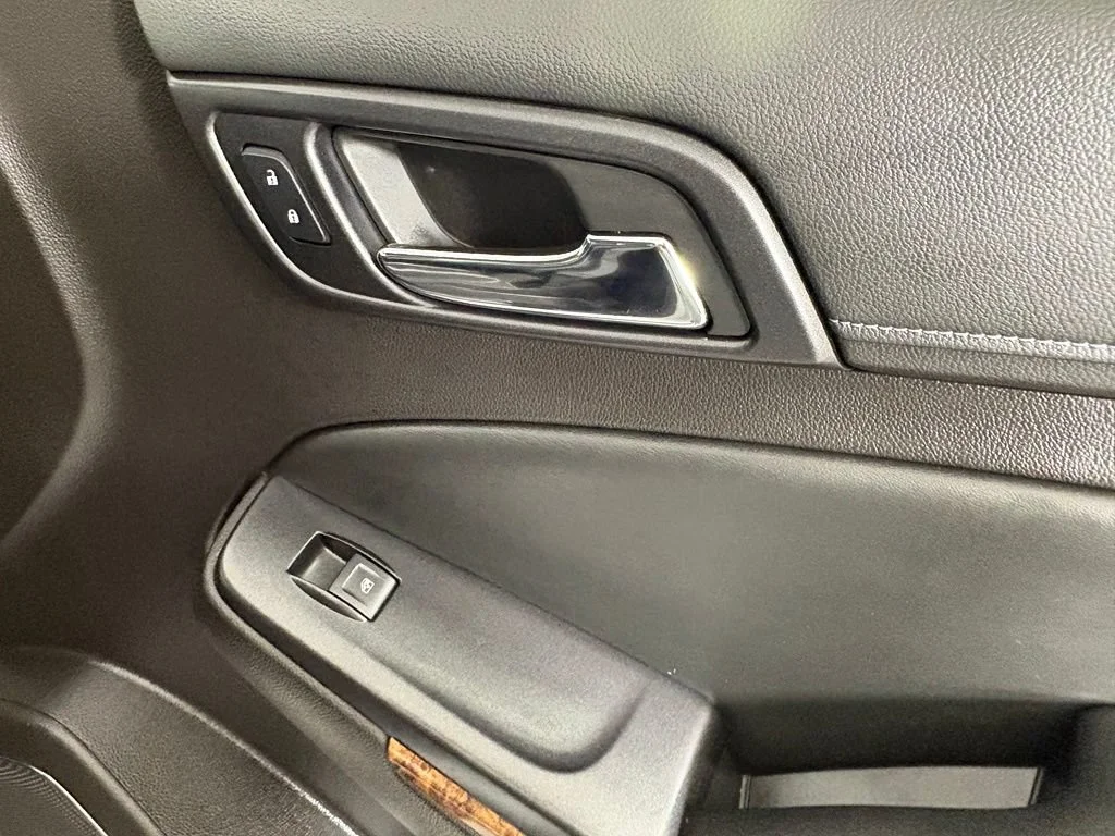 Used 2016 SILVER ICE METALLIC Chevrolet LTZ image 16