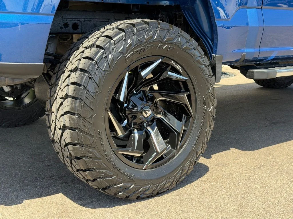Used 2025 Blue Ford XLT image 24