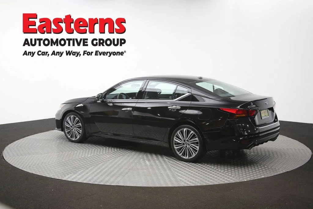 Used 2023 Black Nissan 2.5 SL image 63