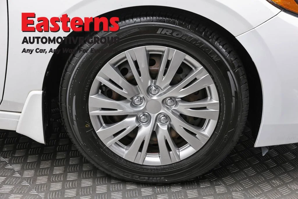 Used 2020 White Nissan S image 30