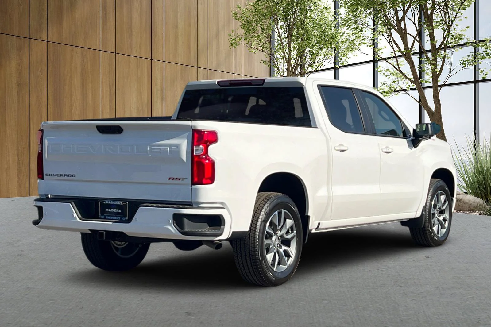 New 2026 Summit White Chevrolet RST image 4