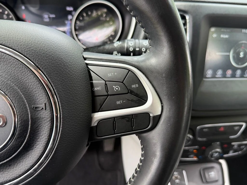 Certified Used 2019 Blue Jeep Latitude image 20