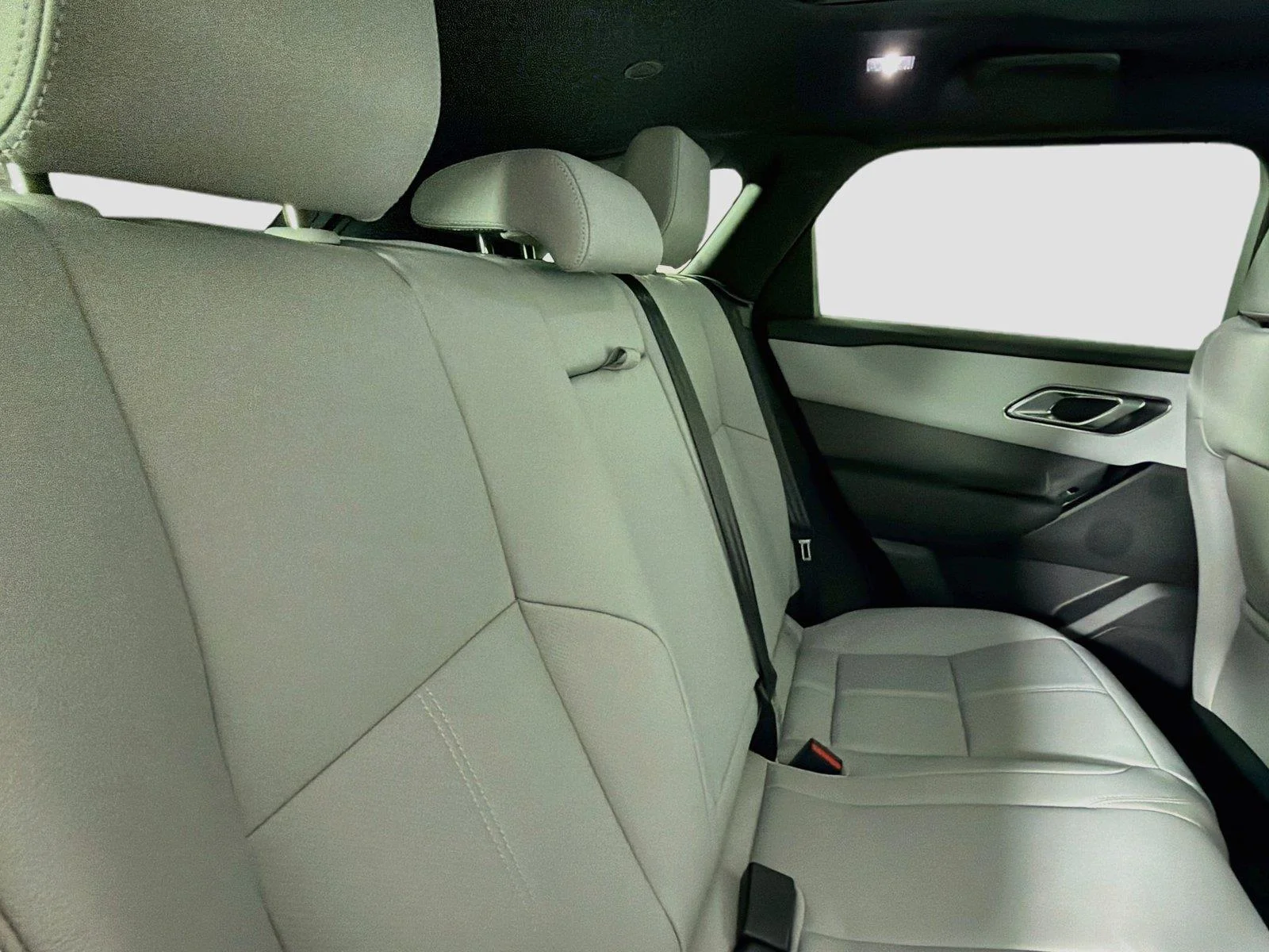 2026 Land Rover Range Rover Velar S - Photo 28