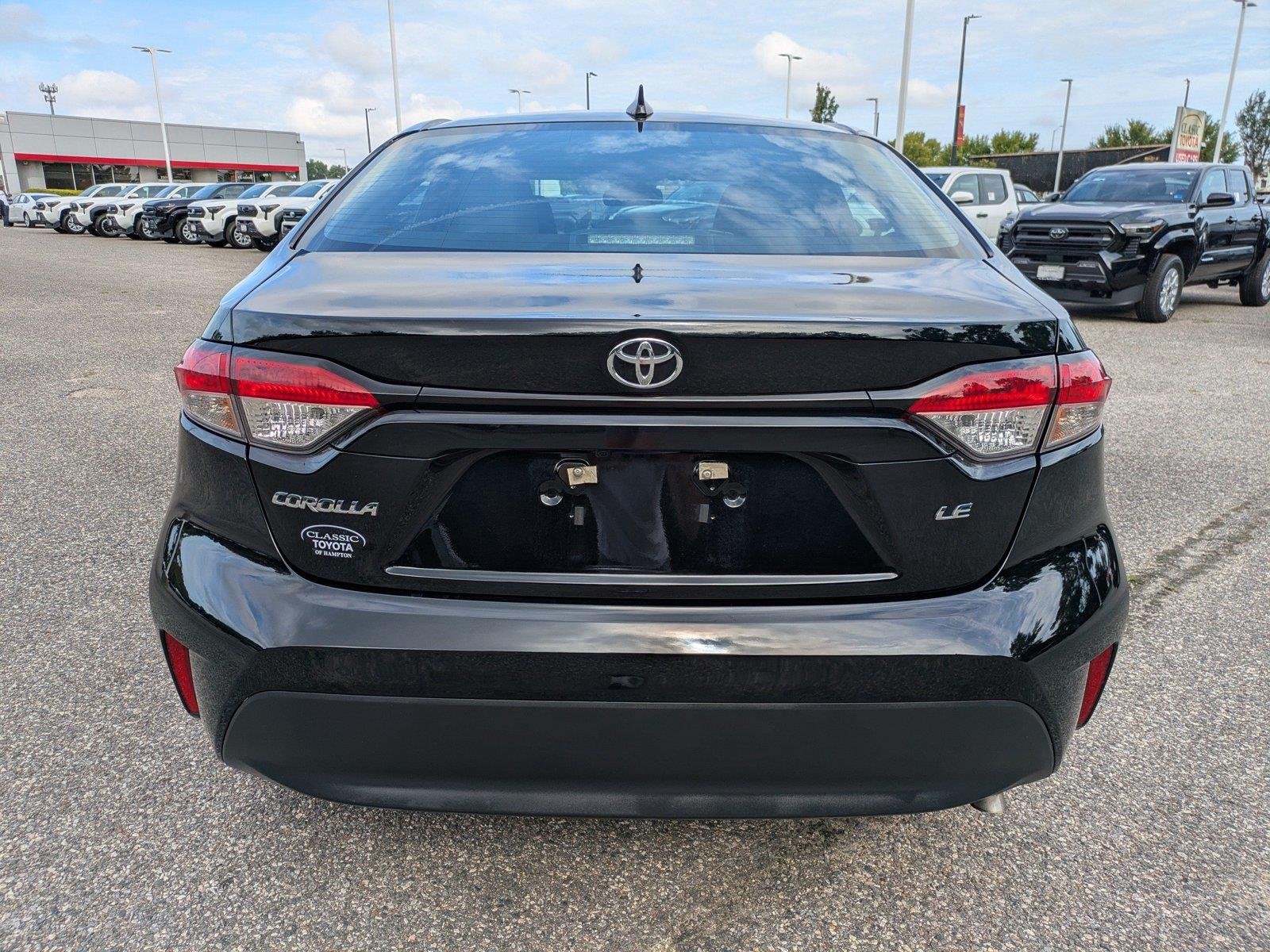 Used 2024  Toyota LE image 5