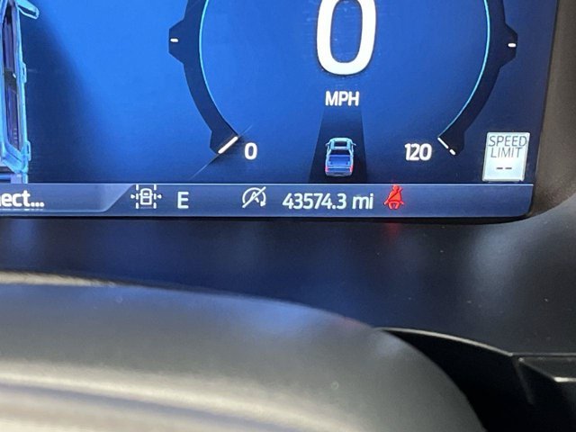 Used 2024 Carbonized Gray Metallic Ford Platinum image 18
