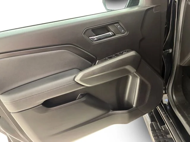 2024 Chevrolet Colorado LT - Photo 13