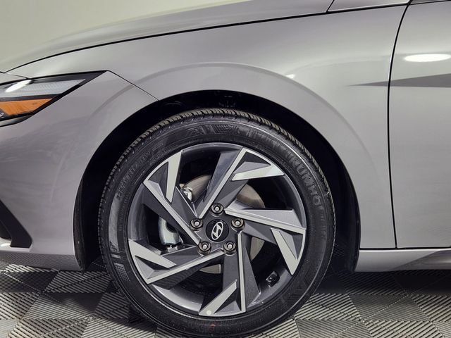 2025 Hyundai Elantra SEL - Photo 20
