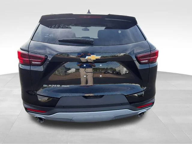 New 2026 Black Chevrolet 2LT image 4