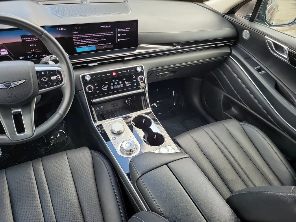 Used 2025 Black Genesis 2.5T image 26