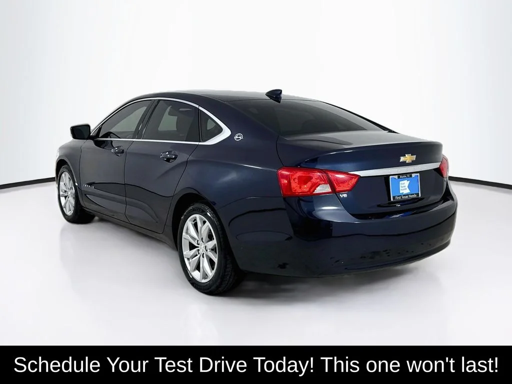 Used 2018 Blue Velvet Metallic Chevrolet LT image 5