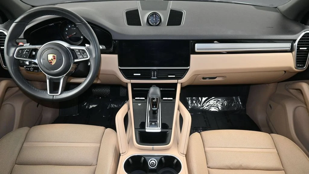 Used 2023  Porsche Platinum Edition image 4