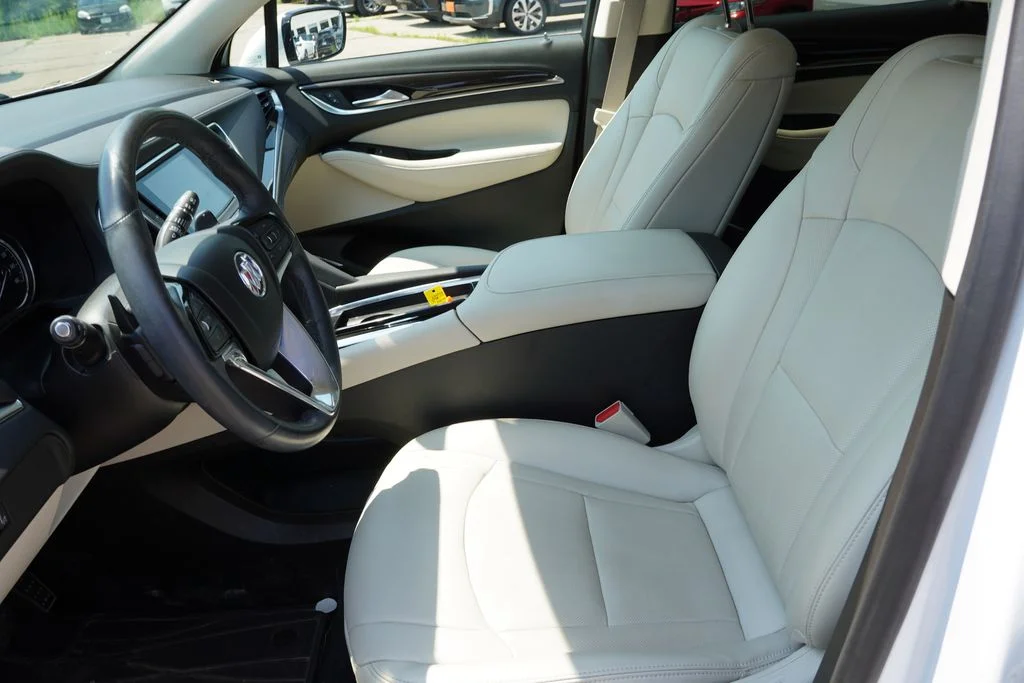 Used 2024 White Frost Buick Essence image 4