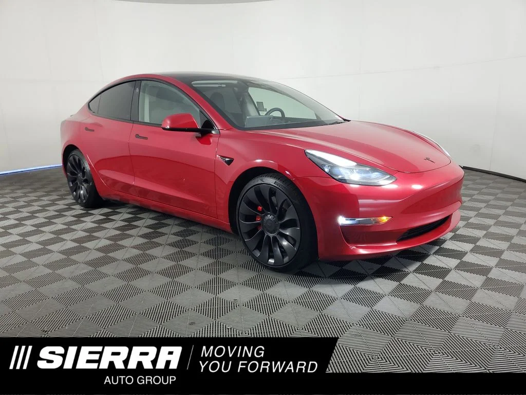 2023 Tesla Model 3 Performance's photo