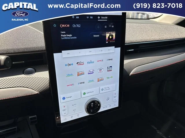 Used 2025 Black Ford Premium image 27