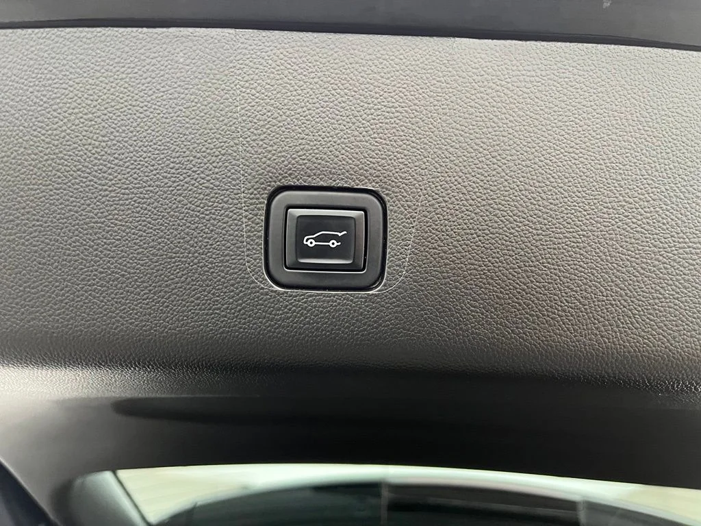 Used 2023 Black Chevrolet LT Leather image 11