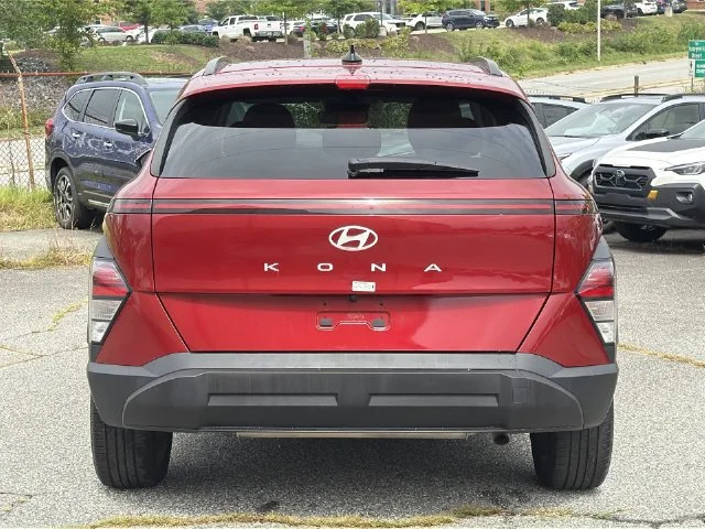 Used 2025 Red Hyundai SEL image 12