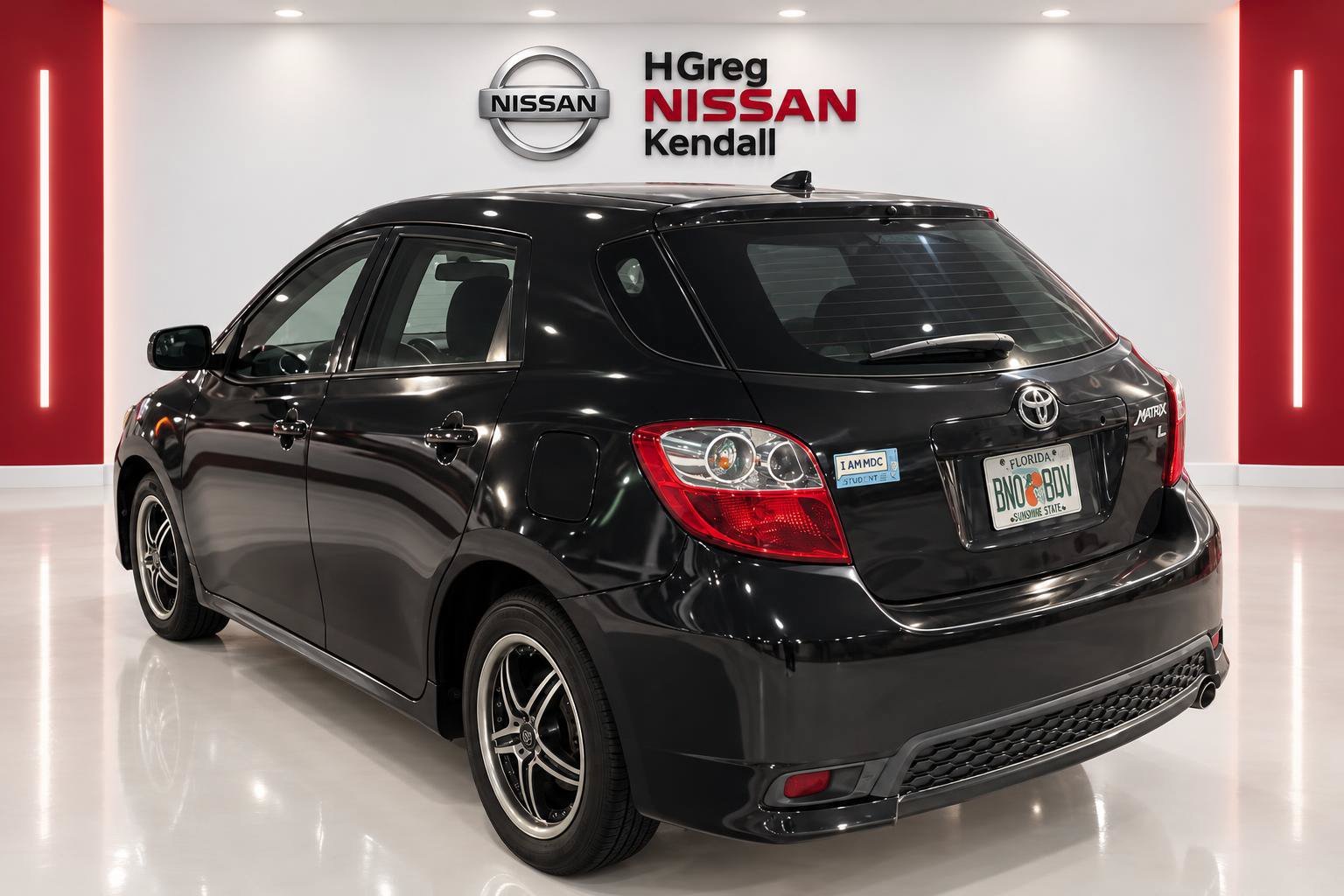Used 2013 Toyota Matrix L with VIN 2T1KU4EE9DC932704 for sale in Palmetto Bay, FL